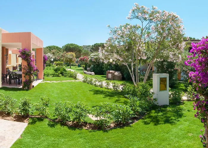 Hotel mit Pool: Cormoran Hotel & Residence